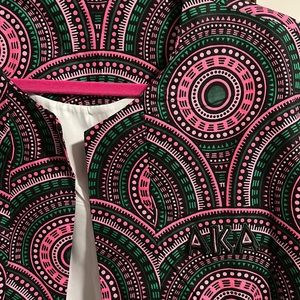 A-line, 3/4 length sleeved JACKET! Comes above knee & can Wear casual or dressy!